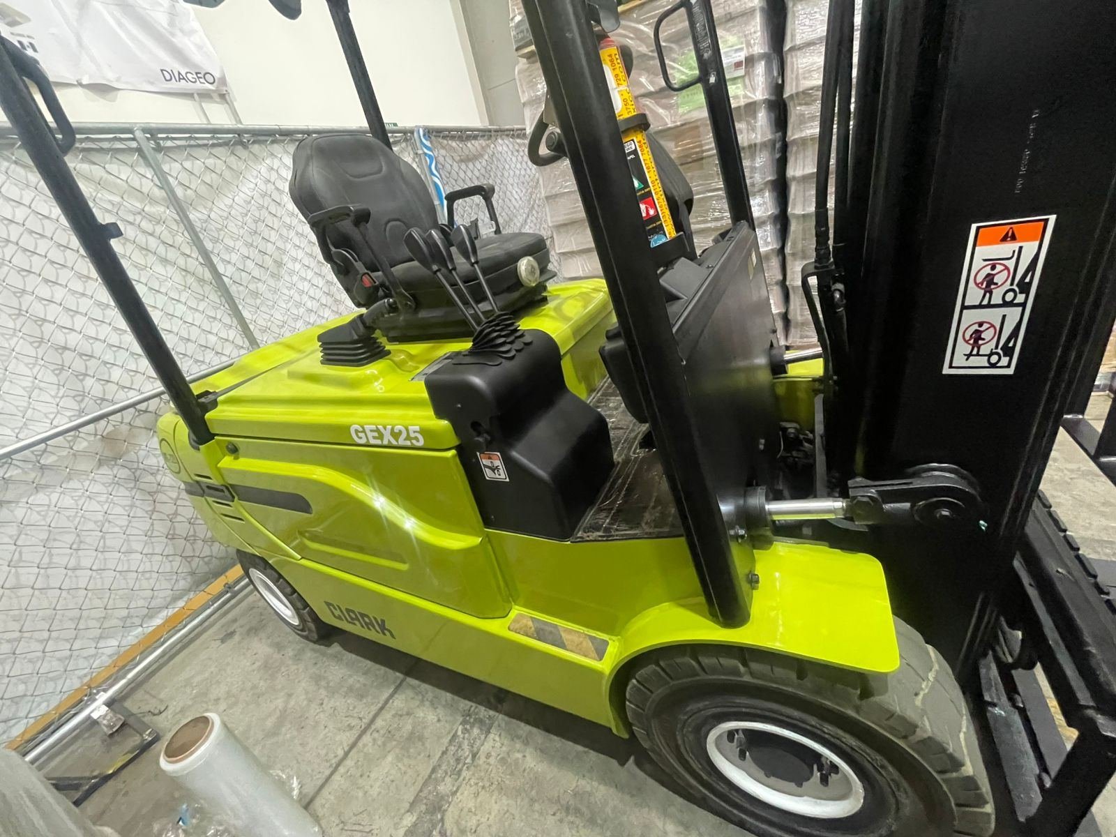 MR-320 Clark GEX25
